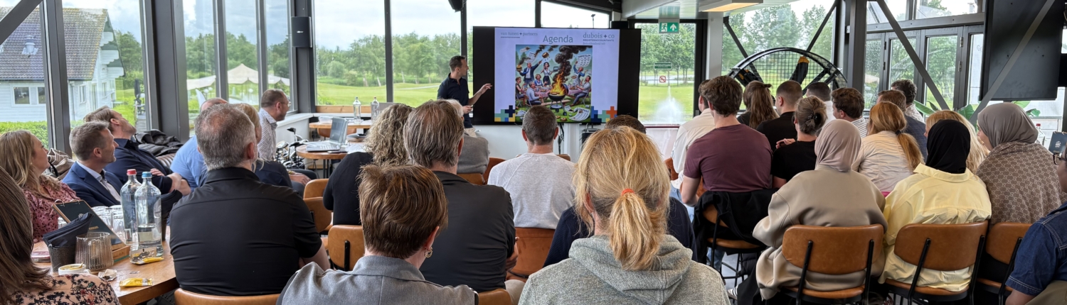 Kantoorvergadering juni 2025 - promotie Robert!